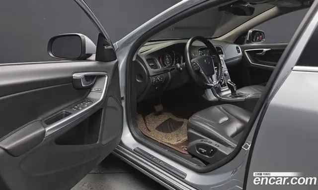 Volvo S60 2016 2.0 автомат (гидро), миниатюра 10 Volvo S60 2016 2.0 автомат (гидро), миниатюра 10