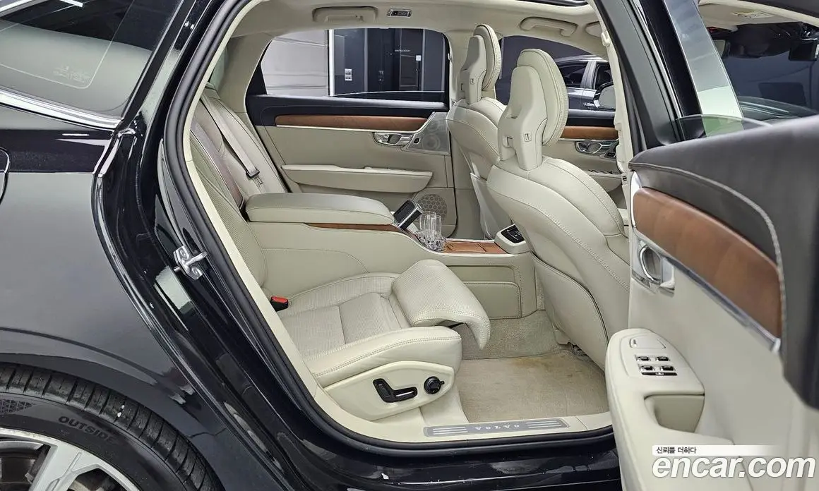 Volvo S90 2020 2.0 автомат (гидро), фото 12 Volvo S90 2020 2.0 автомат (гидро), фото 12