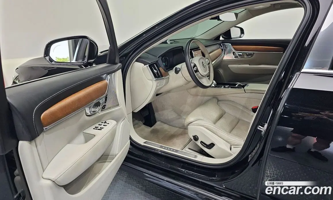 Volvo S90 2020 2.0 автомат (гидро), фото 10 Volvo S90 2020 2.0 автомат (гидро), фото 10