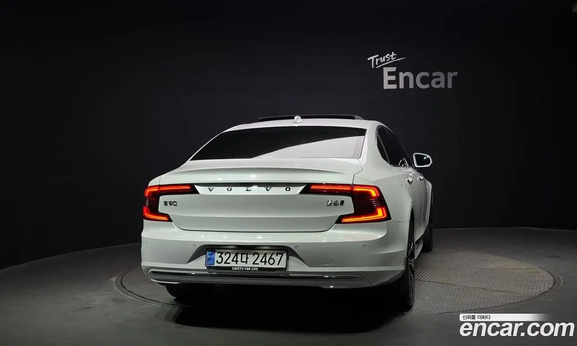 Volvo S90 2023 2.0 автомат (гидро), фото 3 Volvo S90 2023 2.0 автомат (гидро), фото 3
