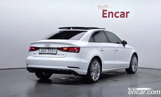 Audi A3 2018 2.0 автомат (гидро), миниатюра 2