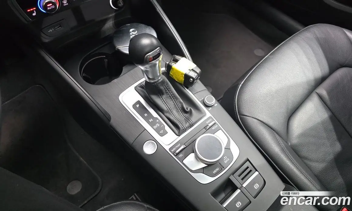 Audi A3 2018 2.0 автомат (гидро), фото 12
