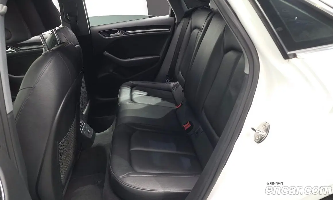 Audi A3 2018 2.0 автомат (гидро), фото 18