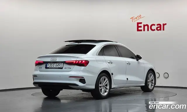 Audi A3 2023 2.0 автомат (гидро), миниатюра 2