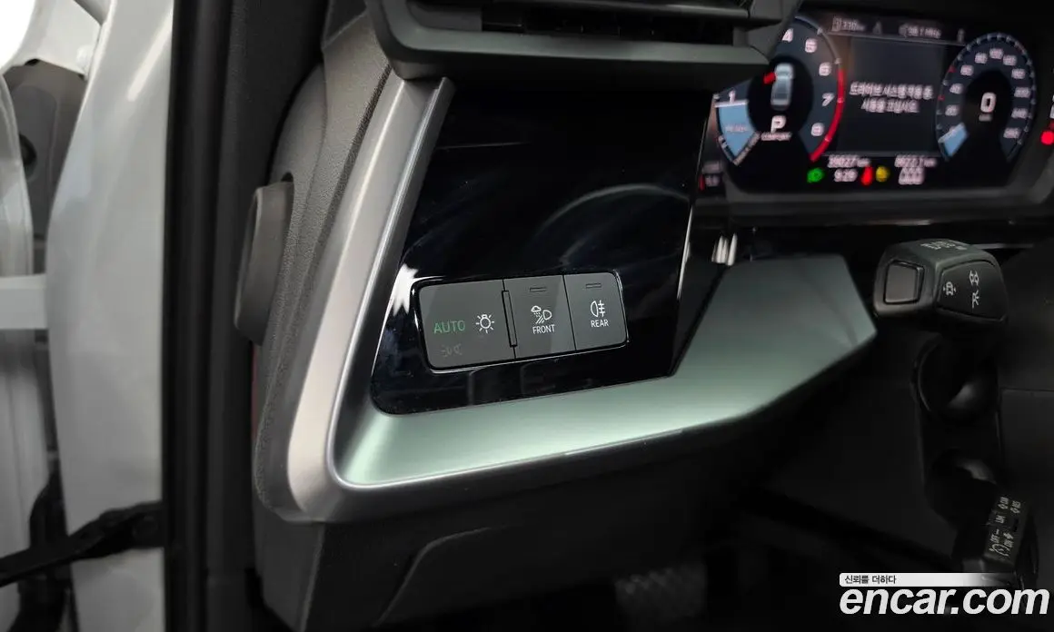 Audi A3 2023 2.0 автомат (гидро), фото 25