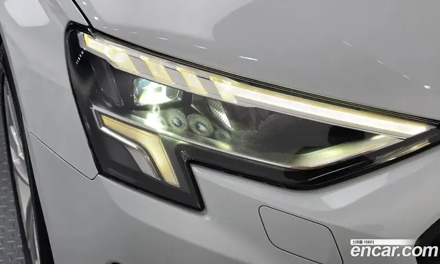 Audi A3 2023 2.0 автомат (гидро), миниатюра 8