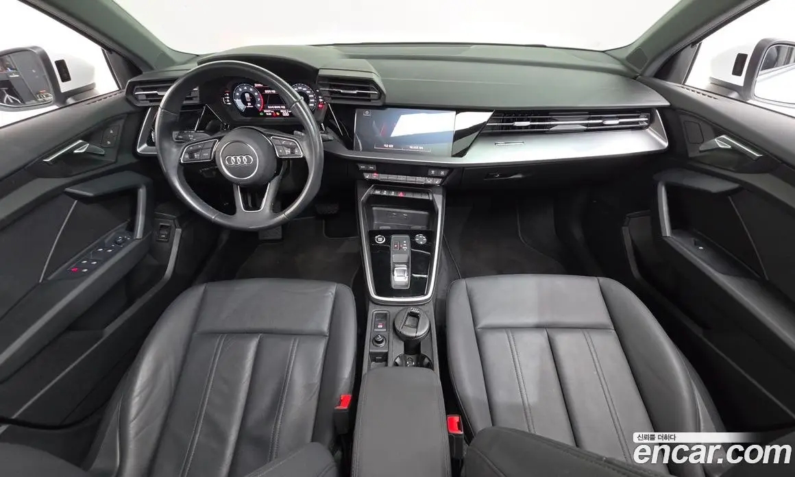 Audi A3 2023 2.0 автомат (гидро), фото 10