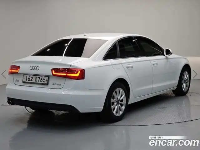 Audi A6 2013 2.0 автомат (гидро), миниатюра 4