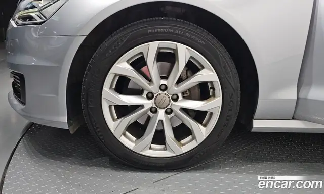 Audi A6 2016 2.0 автомат (гидро), миниатюра 5 Audi A6 2016 2.0 автомат (гидро), миниатюра 5