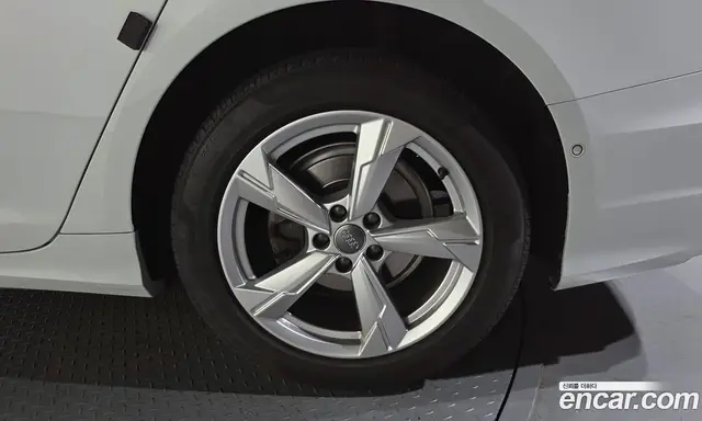 Audi A6 2020 2.0 автомат (гидро), миниатюра 7 Audi A6 2020 2.0 автомат (гидро), миниатюра 7