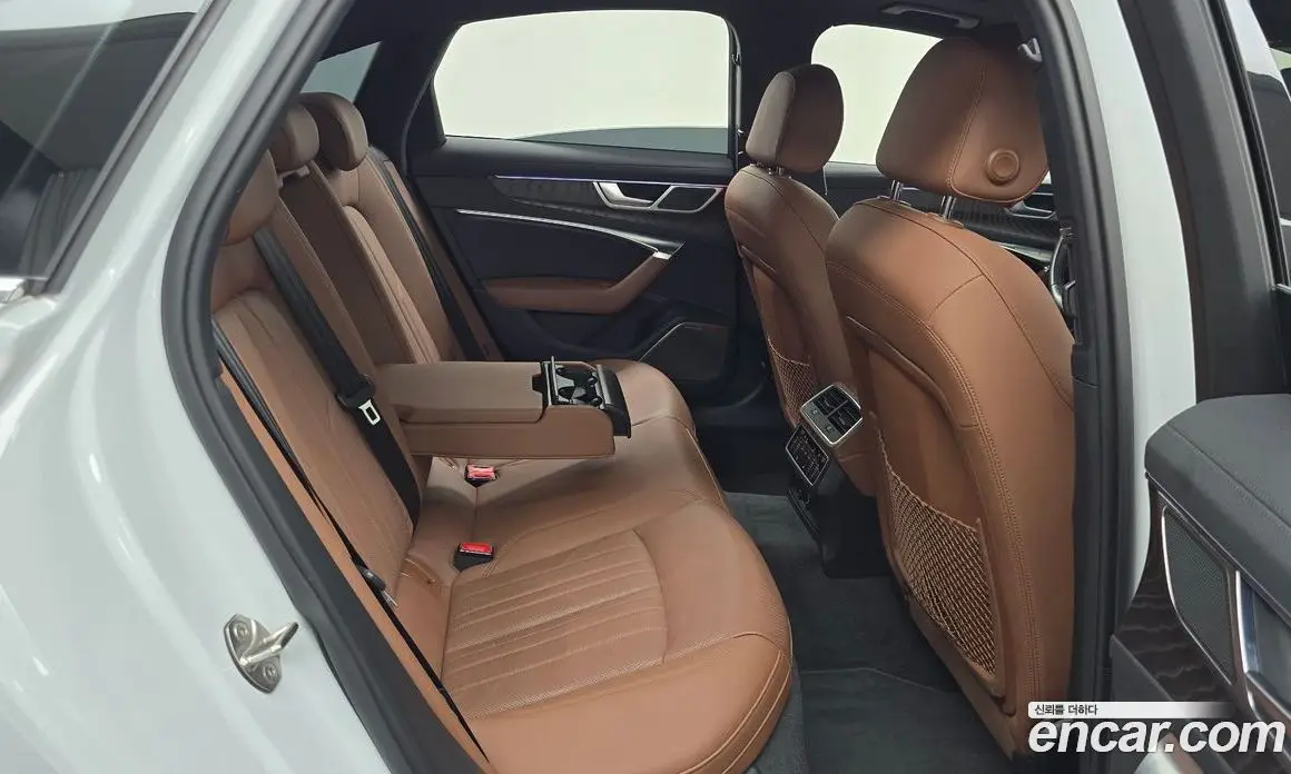 Audi A6 2020 2.0 автомат (гидро), фото 11