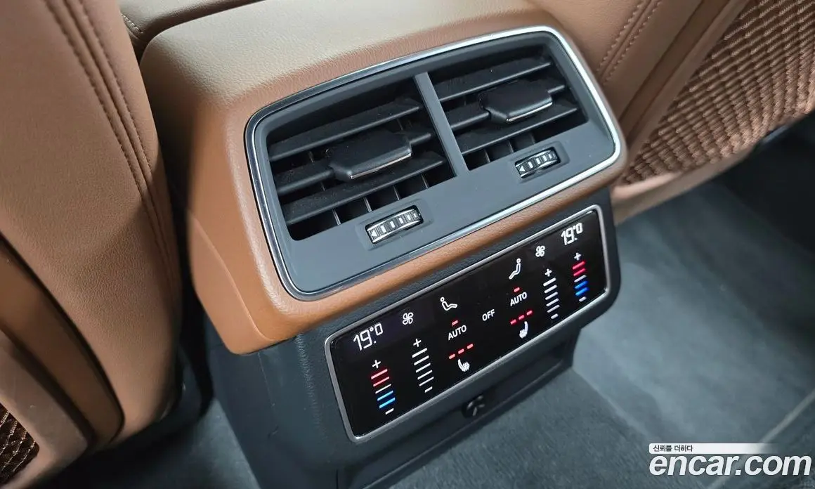 Audi A6 2020 2.0 автомат (гидро), фото 18