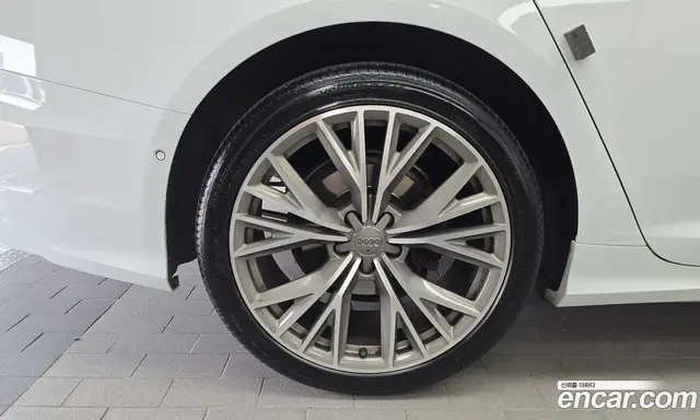 Audi A6 2020 2.0 автомат (гидро), миниатюра 5