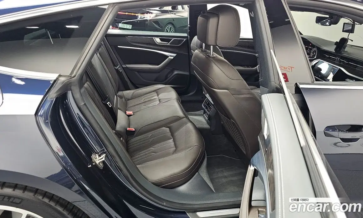 Audi A7 2021 3.0 автомат (гидро), фото 17