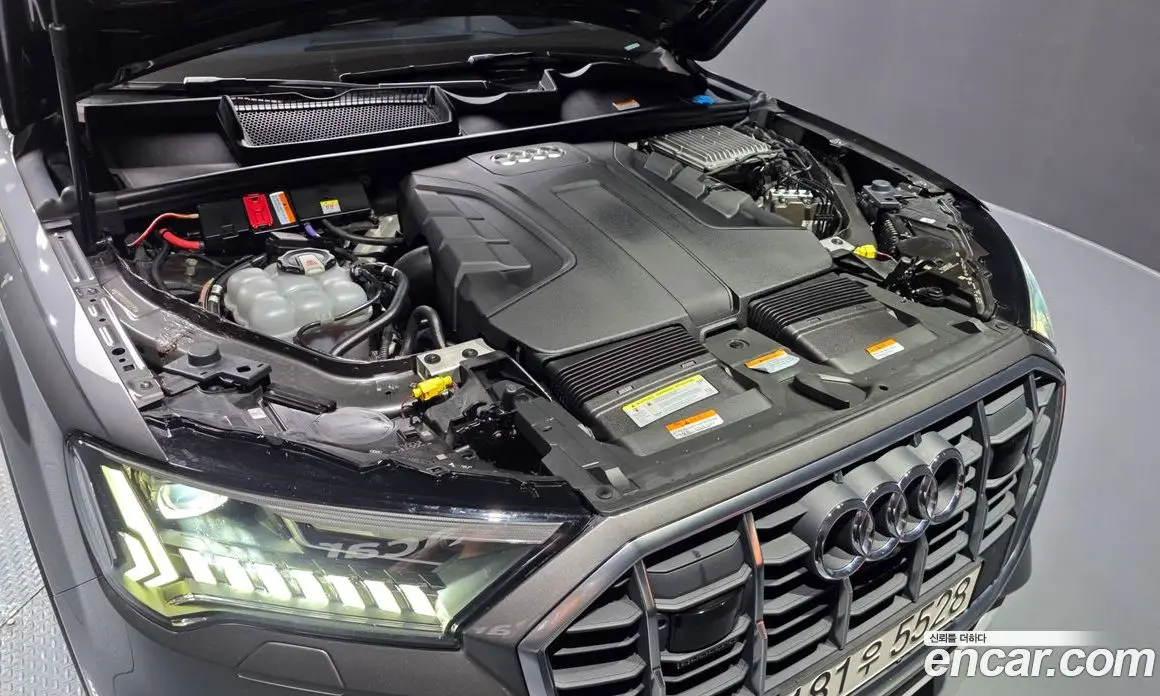 Audi Q7 2021 3.0 автомат (гидро), фото 6