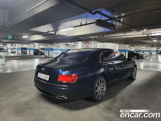 Bentley Flying Spur 2016 6.0 автомат (гидро), миниатюра 2 Bentley Flying Spur 2016 6.0 автомат (гидро), миниатюра 2