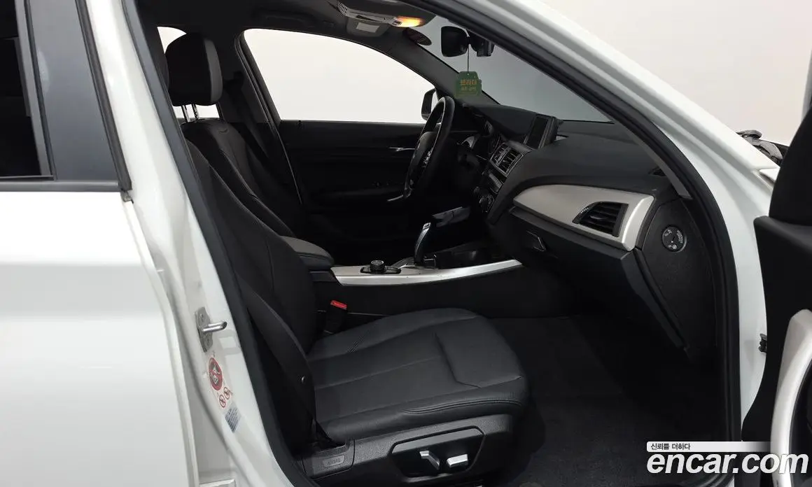 BMW 1 серия 2017 2.0 автомат (гидро), фото 11 BMW 1 серия 2017 2.0 автомат (гидро), фото 11