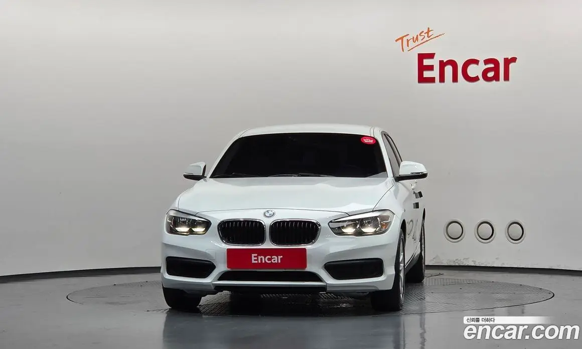 BMW 1 серия 2017 2.0 автомат (гидро), фото 3 BMW 1 серия 2017 2.0 автомат (гидро), фото 3