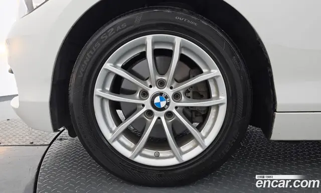 BMW 1 серия 2017 2.0 автомат (гидро), миниатюра 5 BMW 1 серия 2017 2.0 автомат (гидро), миниатюра 5