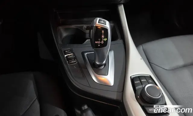 BMW 1 серия 2017 2.0 автомат (гидро), миниатюра 9 BMW 1 серия 2017 2.0 автомат (гидро), миниатюра 9
