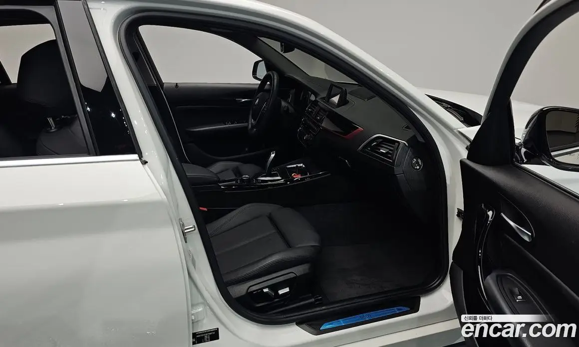 BMW 1 серия 2019 2.0 автомат (гидро), фото 15 BMW 1 серия 2019 2.0 автомат (гидро), фото 15