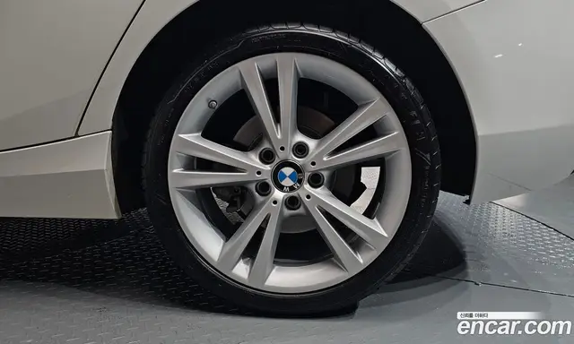 BMW 1 серия 2019 2.0 автомат (гидро), миниатюра 6 BMW 1 серия 2019 2.0 автомат (гидро), миниатюра 6