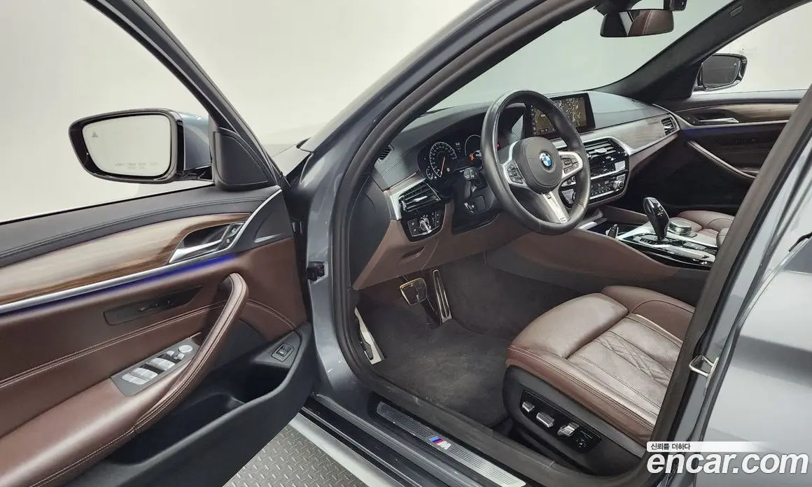 BMW 5 серия 2019 2.0 автомат (гидро), фото 13 BMW 5 серия 2019 2.0 автомат (гидро), фото 13