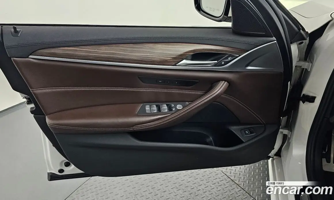 BMW 5 серия 2019 2.0 автомат (гидро), фото 14 BMW 5 серия 2019 2.0 автомат (гидро), фото 14