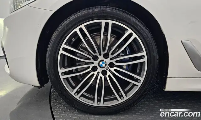 BMW 5 серия 2019 2.0 автомат (гидро), миниатюра 5 BMW 5 серия 2019 2.0 автомат (гидро), миниатюра 5