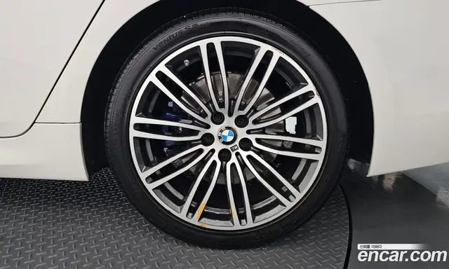 BMW 5 серия 2019 2.0 автомат (гидро), миниатюра 7 BMW 5 серия 2019 2.0 автомат (гидро), миниатюра 7