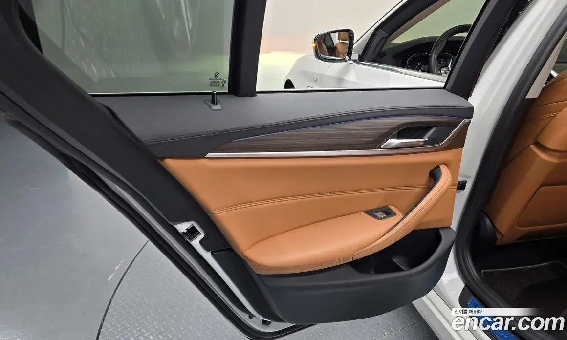 BMW 5 серия 2020 2.0 автомат (гидро), фото 14 BMW 5 серия 2020 2.0 автомат (гидро), фото 14