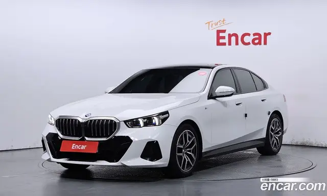 BMW 5 серия, 2024, 40 350 км