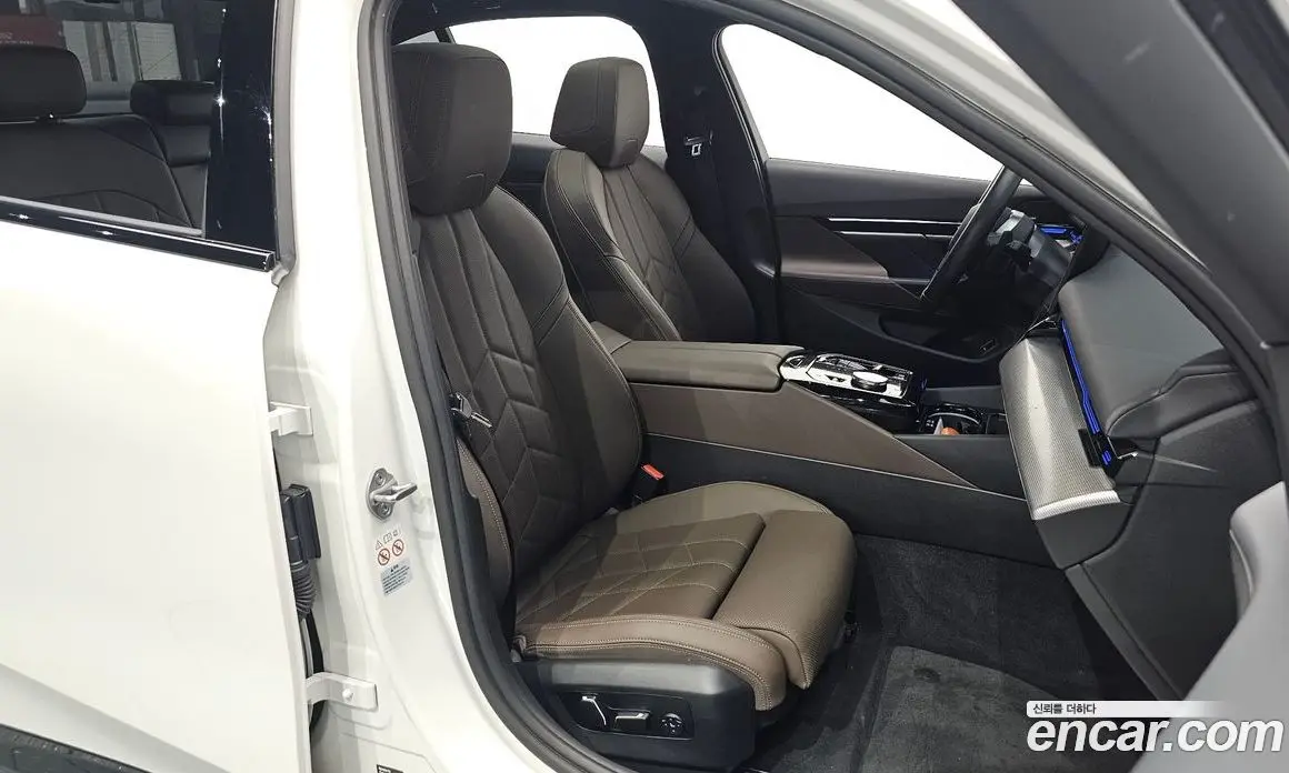 BMW 5 серия 2024 2.0 автомат (гидро), фото 16 BMW 5 серия 2024 2.0 автомат (гидро), фото 16