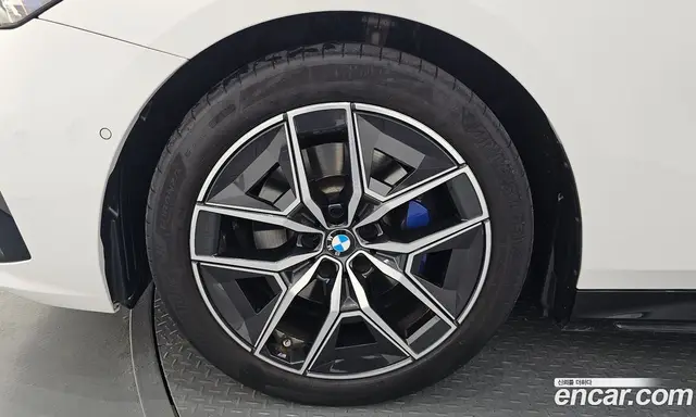 BMW 5 серия 2024 2.0 автомат (гидро), миниатюра 5 BMW 5 серия 2024 2.0 автомат (гидро), миниатюра 5