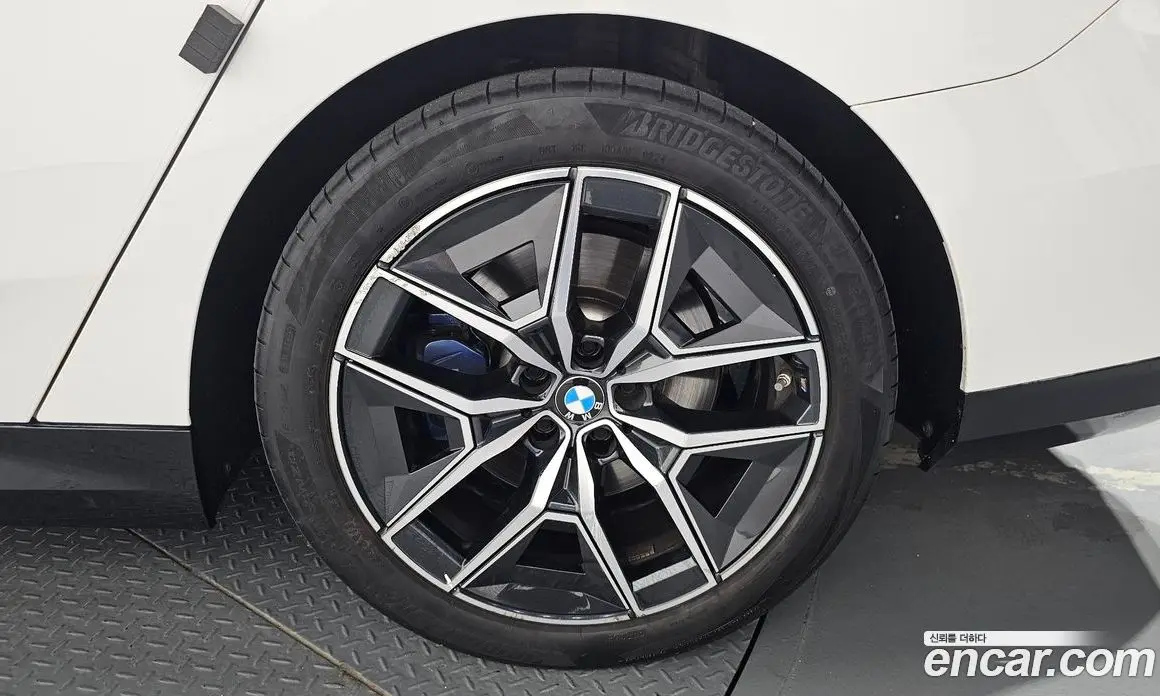 BMW 5 серия 2024 2.0 автомат (гидро), фото 7 BMW 5 серия 2024 2.0 автомат (гидро), фото 7
