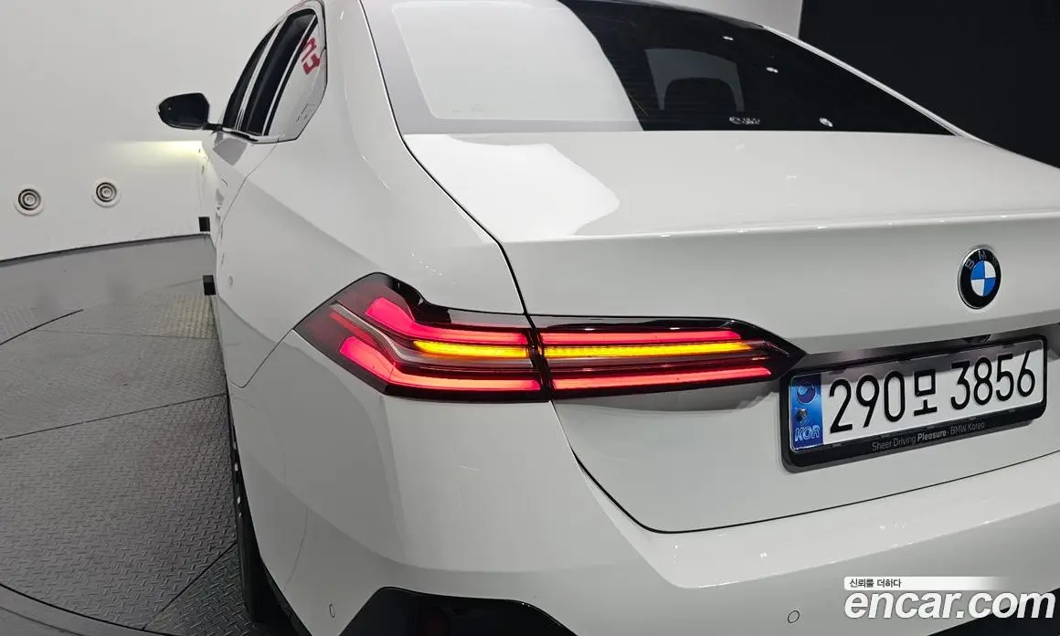 BMW 5 серия 2024 2.0 автомат (гидро), фото 9 BMW 5 серия 2024 2.0 автомат (гидро), фото 9