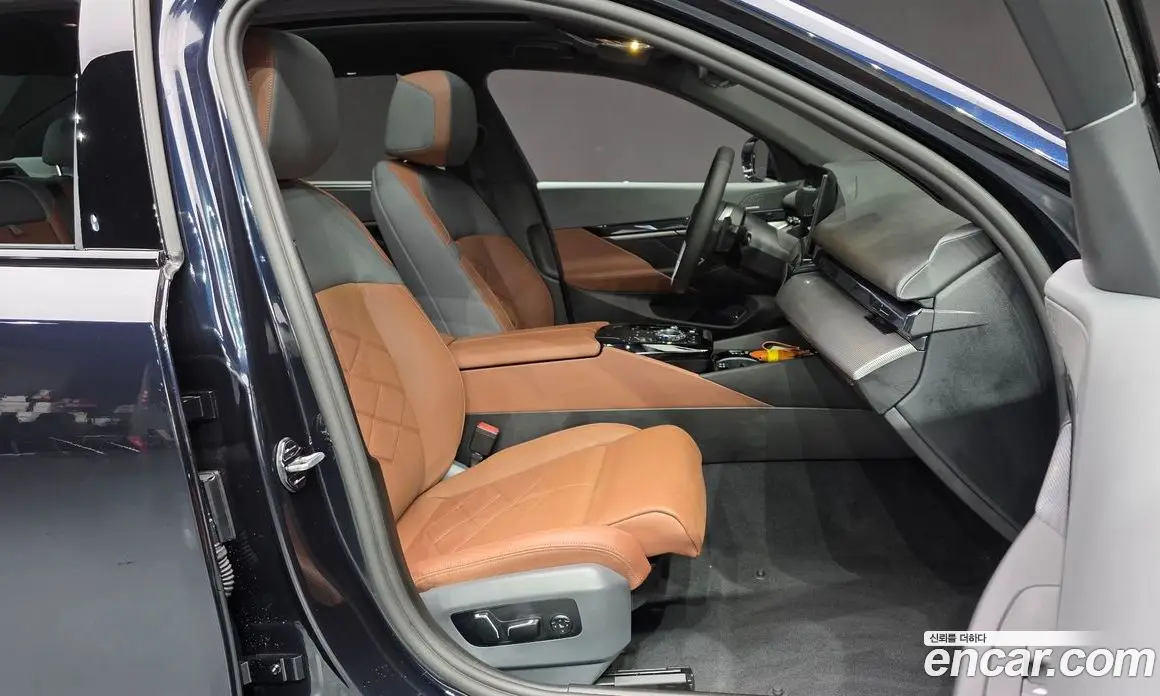 BMW 5 серия 2025 2.0 автомат (гидро), фото 16 BMW 5 серия 2025 2.0 автомат (гидро), фото 16