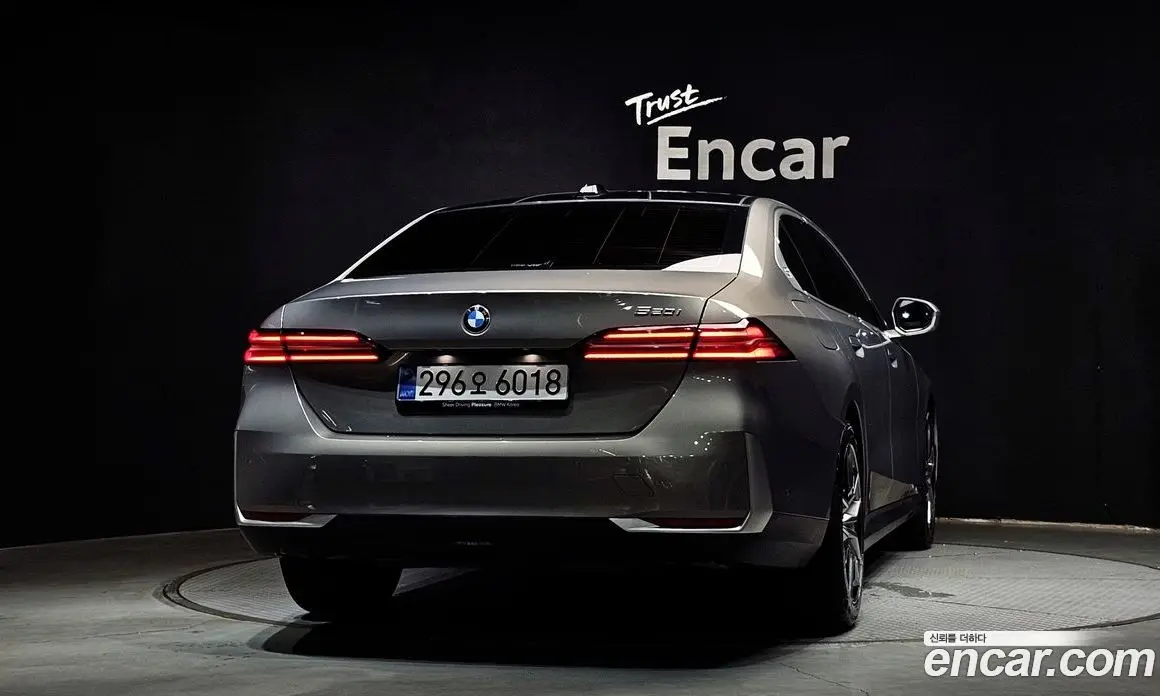 BMW 5 серия 2025 2.0 автомат (гидро), фото 4