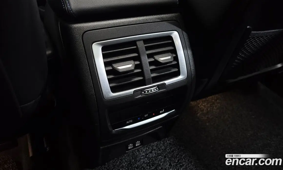 BMW iX3 2024 0.2 автомат (гидро), фото 30