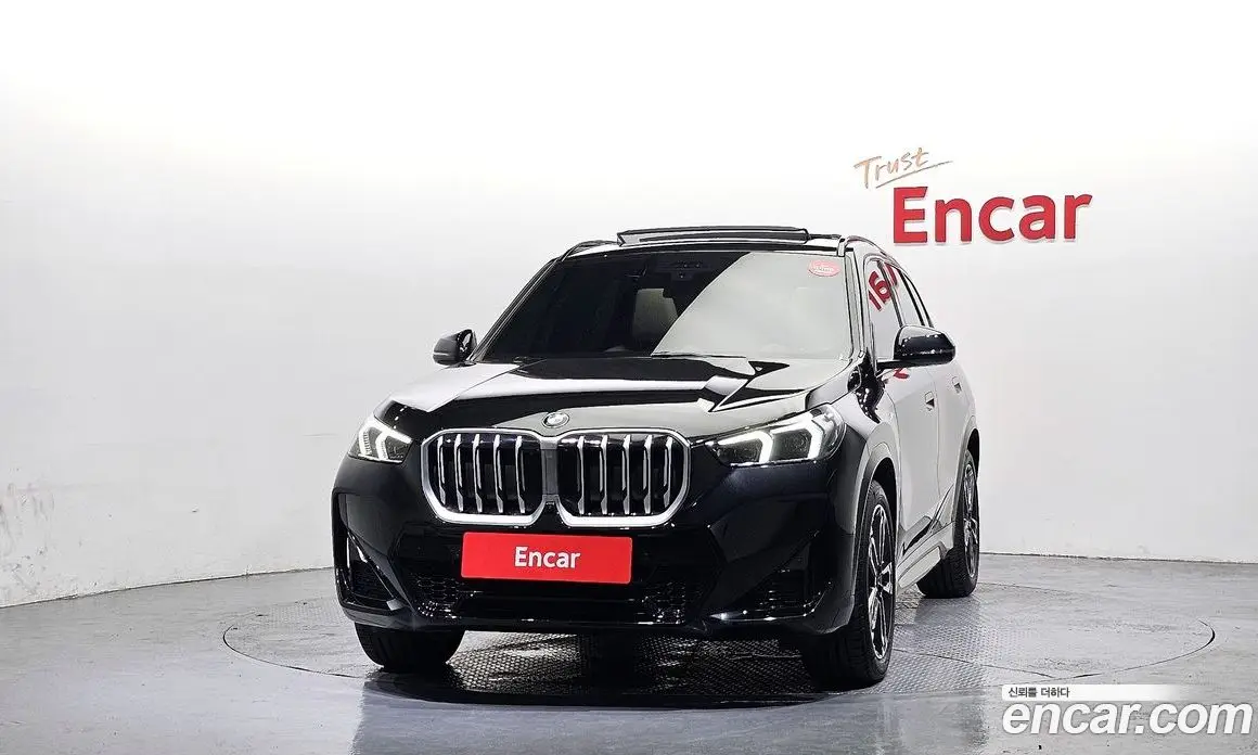 BMW X1 2024 2.0 автомат (гидро), фото 3 BMW X1 2024 2.0 автомат (гидро), фото 3