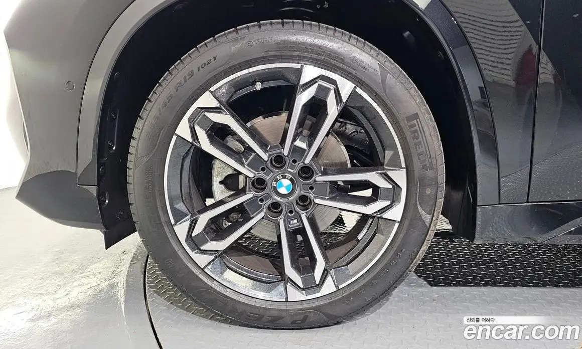 BMW X1 2024 2.0 автомат (гидро), фото 5 BMW X1 2024 2.0 автомат (гидро), фото 5