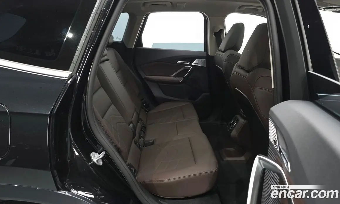 BMW X1 2025 2.0 автомат (гидро), фото 16