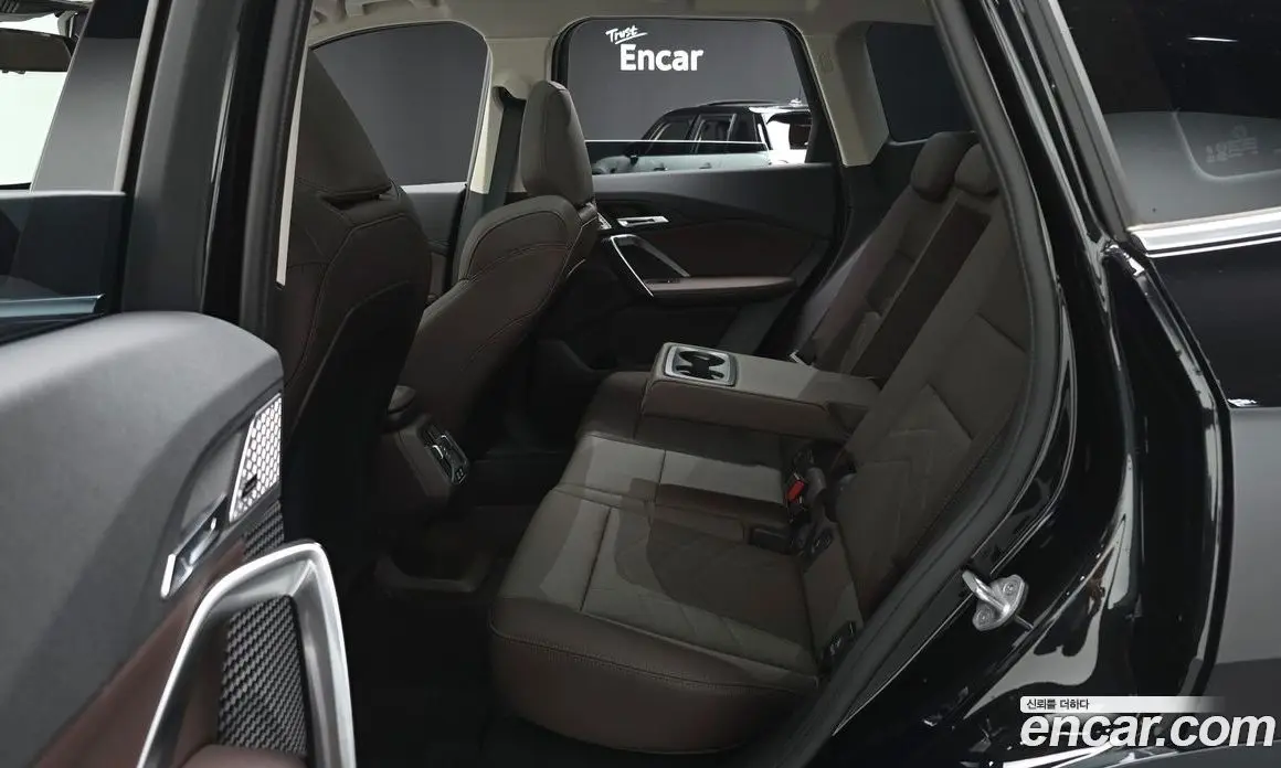 BMW X1 2025 2.0 автомат (гидро), фото 17