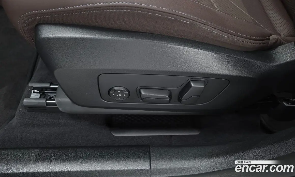 BMW X1 2025 2.0 автомат (гидро), фото 28