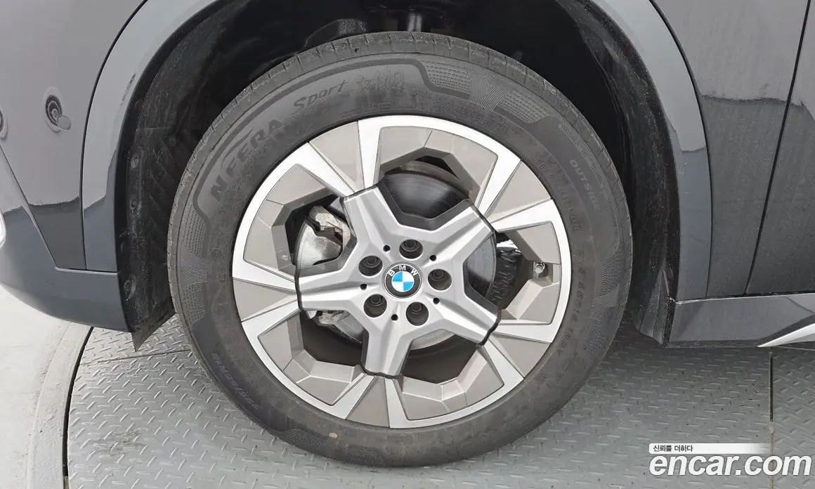 BMW X1 2025 2.0 автомат (гидро), фото 4