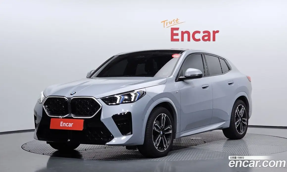 BMW X2 2025 2.0 автомат (гидро), фото 1 BMW X2 2025 2.0 автомат (гидро), фото 1