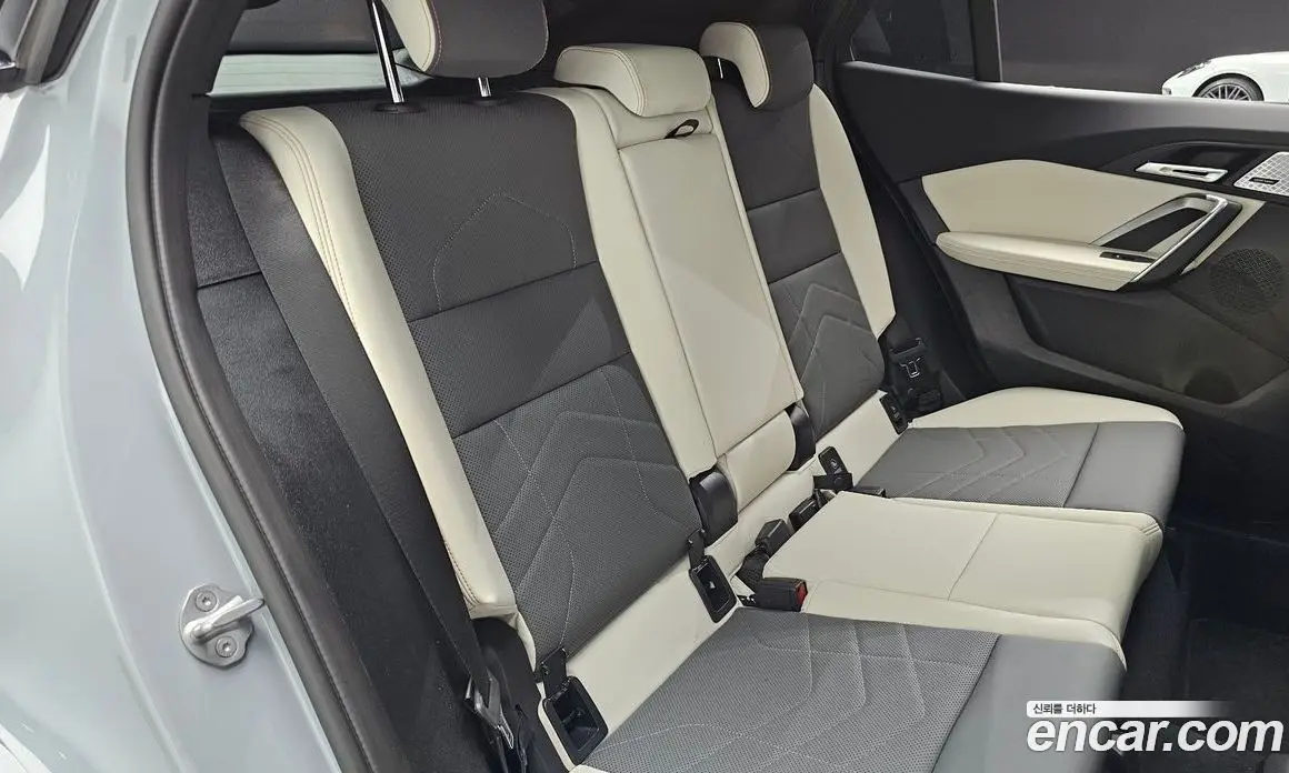 BMW X2 2025 2.0 автомат (гидро), фото 17 BMW X2 2025 2.0 автомат (гидро), фото 17