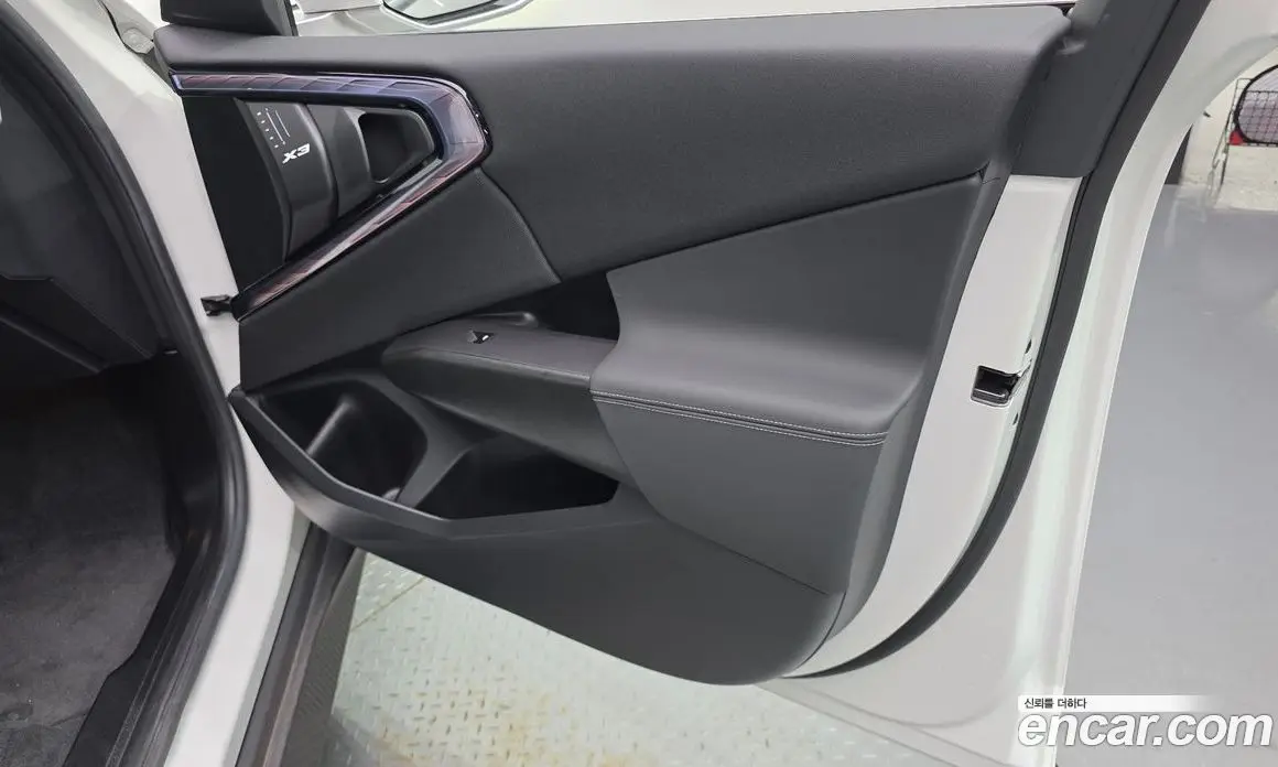 BMW X3 2025 2.0 автомат (гидро), фото 15