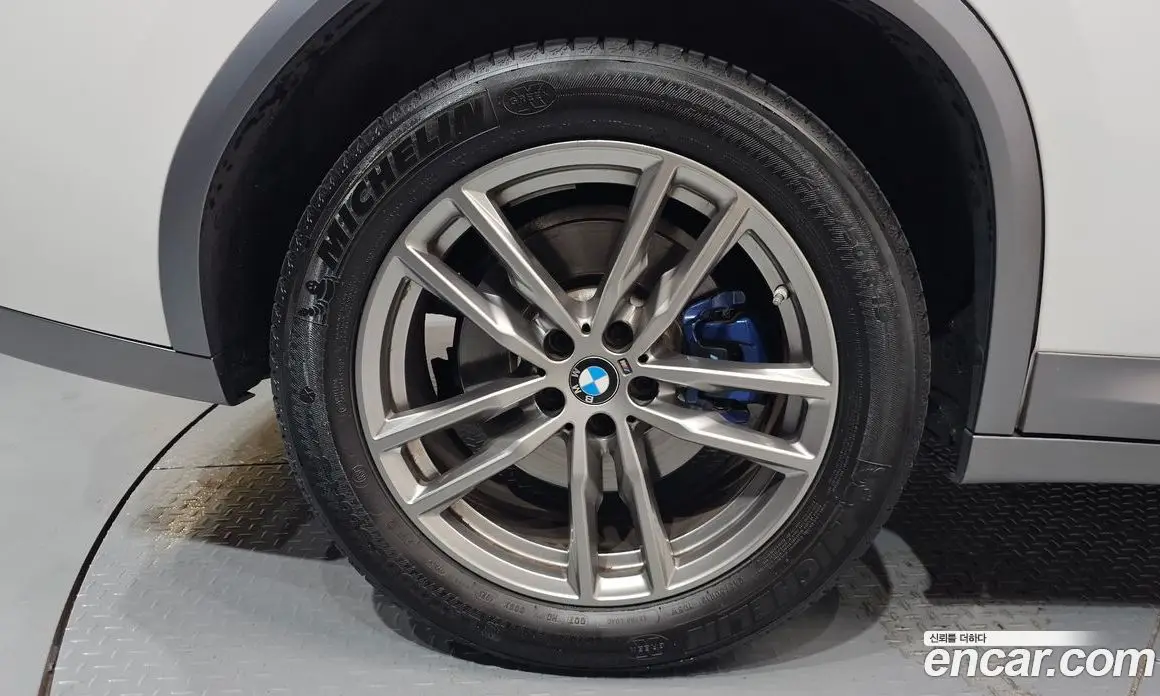 BMW X4 2021 2.0 автомат (гидро), фото 6
