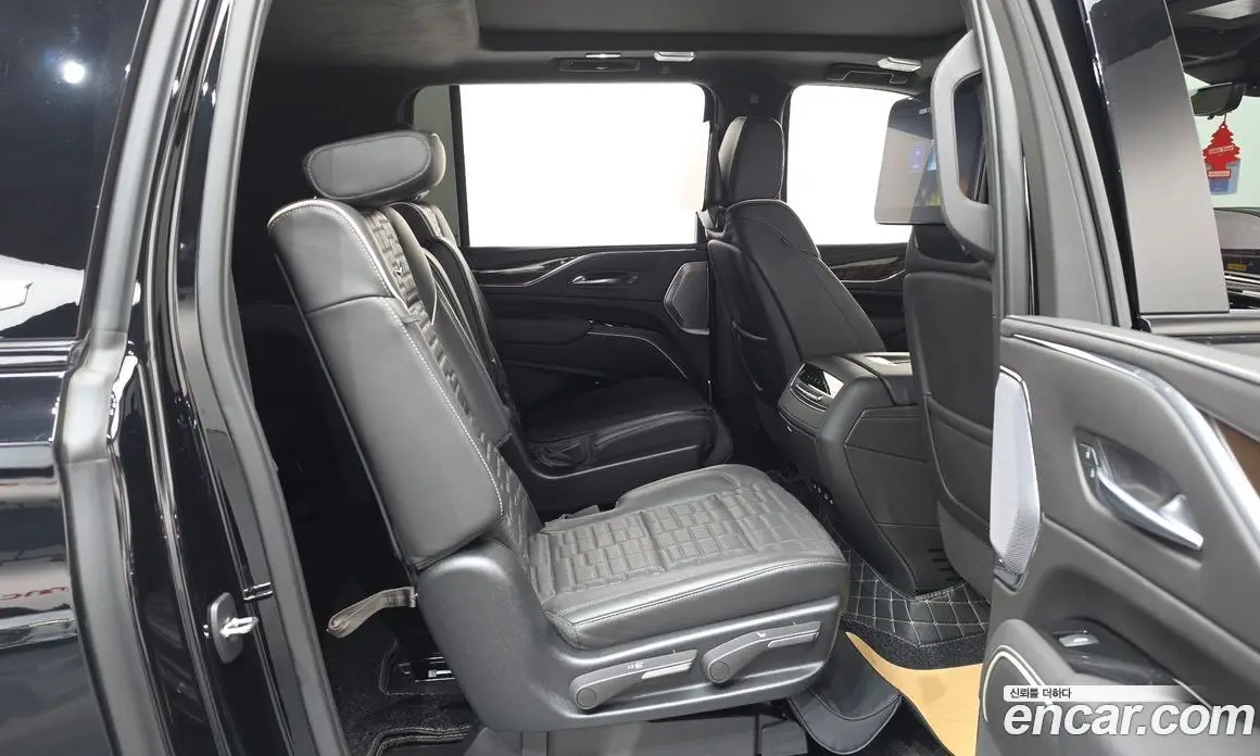Cadillac Escalade 2023 6.2 автомат (гидро), фото 12